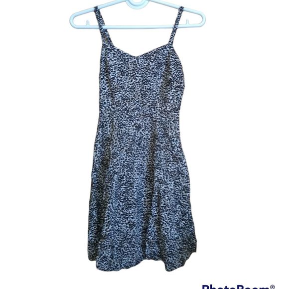 Old Navy Dresses & Skirts - Old Navy Leopard Print Pull Over Maxi Dress XS
